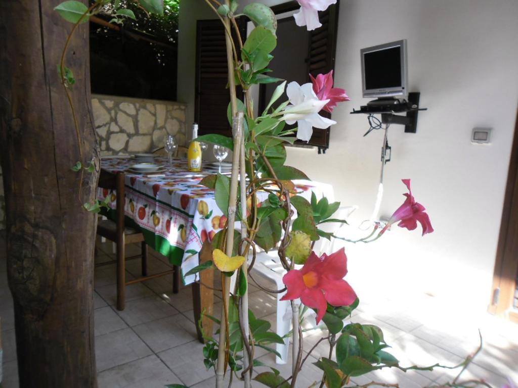 Pousada Romantica Aparthotel Tropea Exterior foto