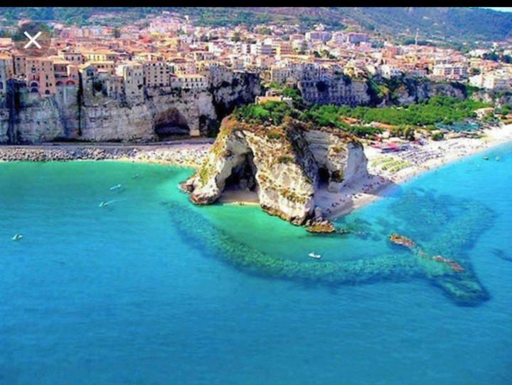 Pousada Romantica Aparthotel Tropea Exterior foto