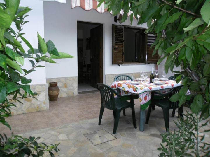 Pousada Romantica Aparthotel Tropea Exterior foto